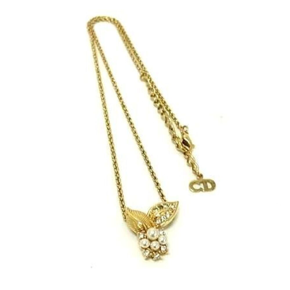 DIOR Gold Pearl Necklace